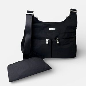 Baggallini Women Black Nylon 11x8 Cross Over Crossbody Bag W/RFID Wristlet  EUC